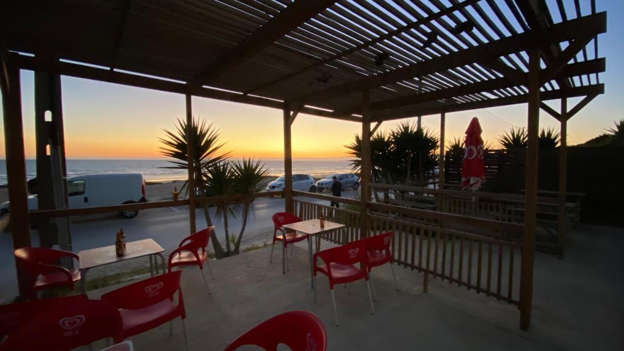 Rock'S Beach Spot Front Costa de Caparica Exterior foto