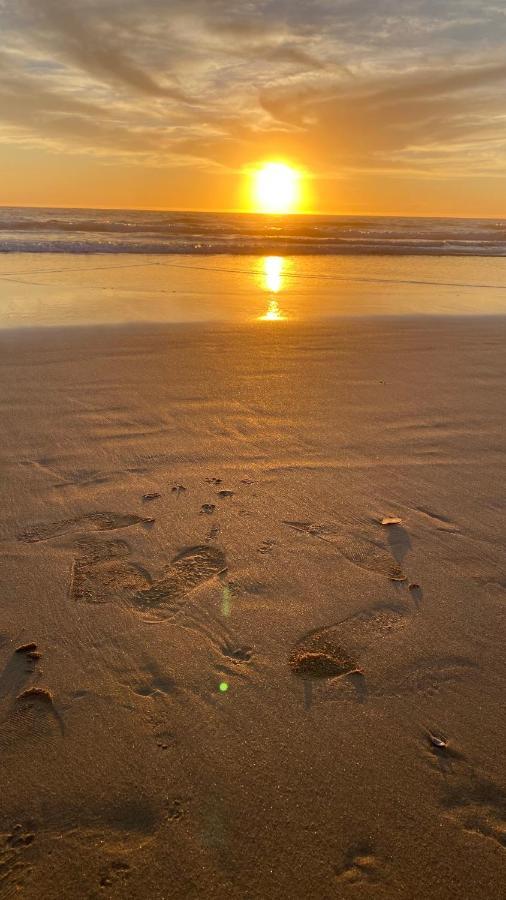 Rock'S Beach Spot Front Costa de Caparica Exterior foto