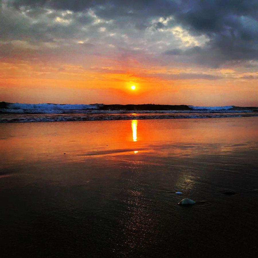 Rock'S Beach Spot Front Costa de Caparica Exterior foto